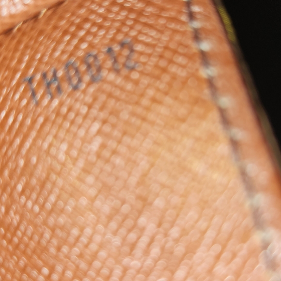 Louis Vuitton Monogram Canvas Saint Cloud GM Shoulder/ Crossbody - Picture 7 of 12